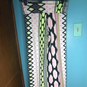 ⭐️Multicolor women’s pants💚 size L